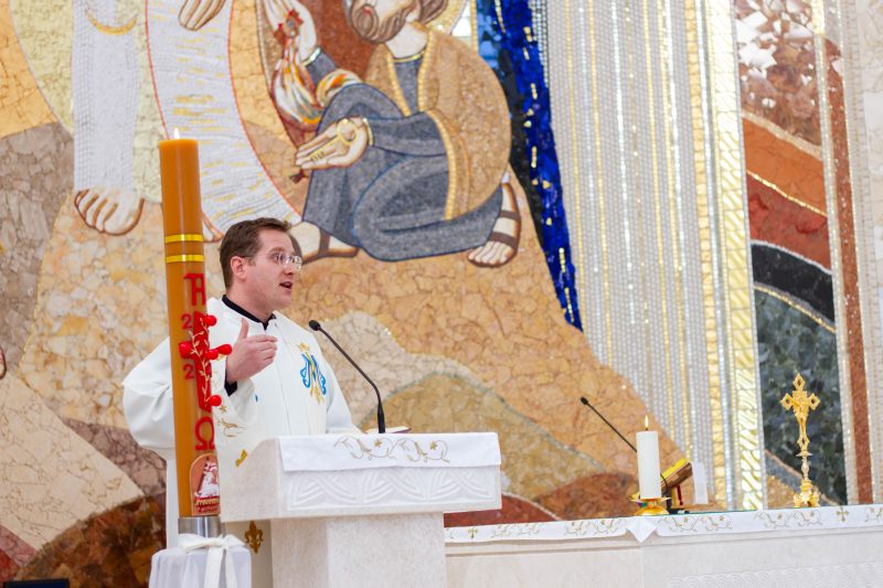 Vlč.Ceković je u nagovoru goovorio o važnosti posvete Mariji kako ju predlaže sv.Ljudevit